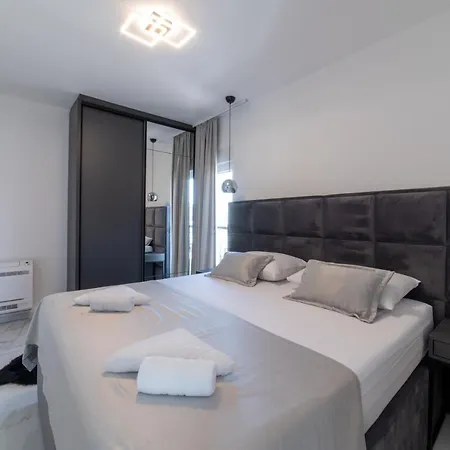 Apartman Vagabundo Beachfront 2 - Luxury - Sea Views - Free Parking *